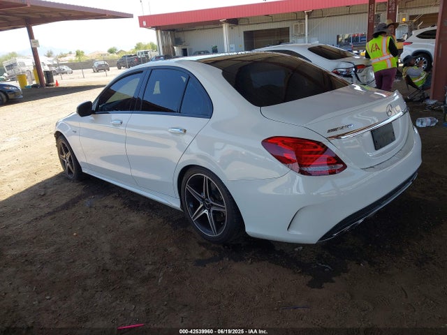 55SWF6EB6HU187598 Mercedes-Benz C-Class