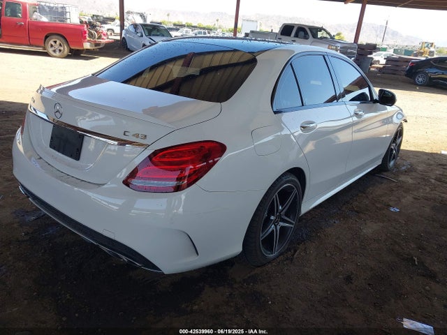 55SWF6EB6HU187598 Mercedes-Benz C-Class