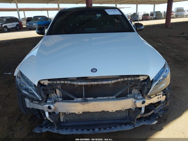 55SWF6EB6HU187598 Mercedes-Benz C-Class