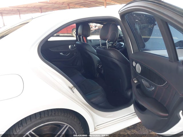 55SWF6EB6HU187598 Mercedes-Benz C-Class