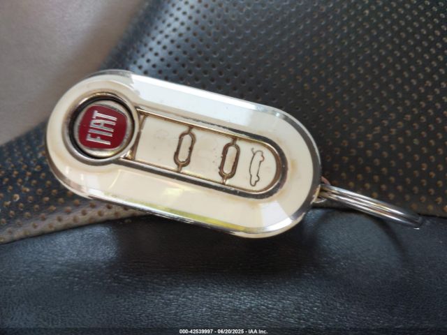 2014 FIAT 500L ZFBCFACH2EZ017939 Photo 10