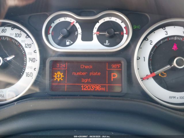 2014 FIAT 500L ZFBCFACH2EZ017939 Photo 6