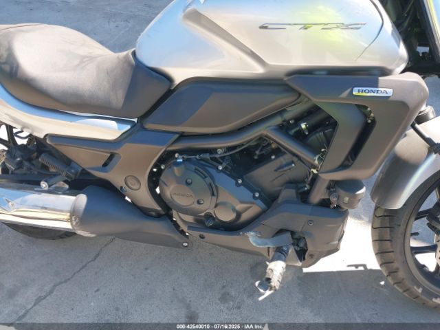 2016 HONDA CTX700 JH2RC6816GK200028 Photo 7