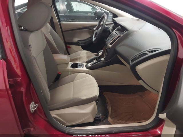 1FADP3K20EL208839 Ford 2014
