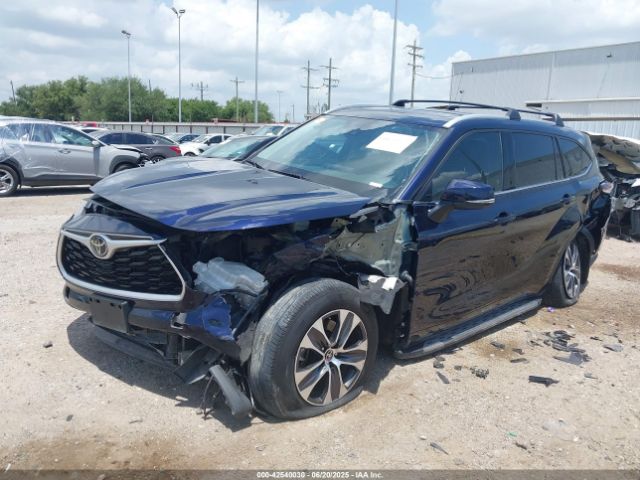 2022 TOYOTA HIGHLANDER 5TDGZRAH5NS549601 Photo 1