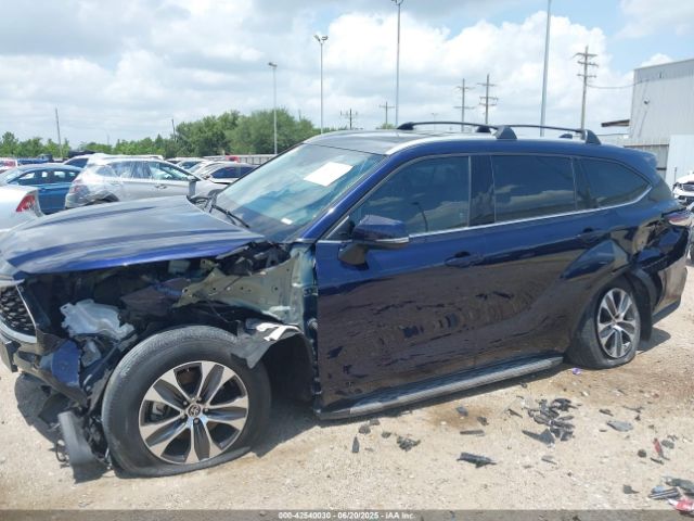 2022 TOYOTA HIGHLANDER 5TDGZRAH5NS549601 Photo 5