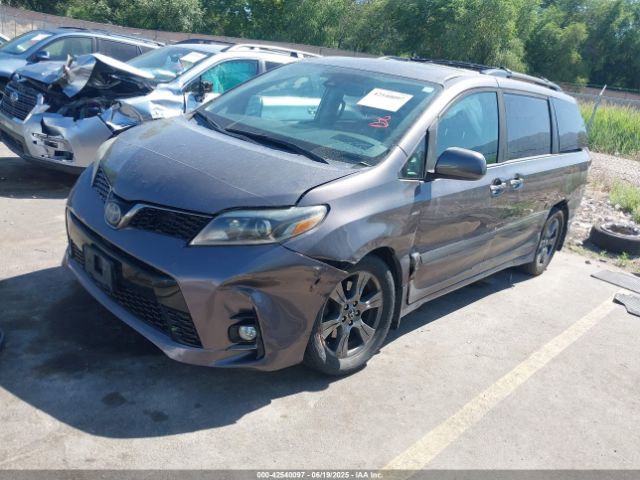 2019 TOYOTA SIENNA 5TDEZ3DC7KS223251 Photo 1