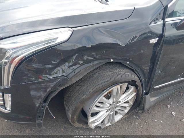 2017 CADILLAC XT5 1GYKNERS8HZ166599 Photo 5