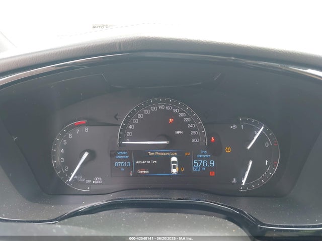 2017 CADILLAC XT5 1GYKNERS8HZ166599 Photo 6
