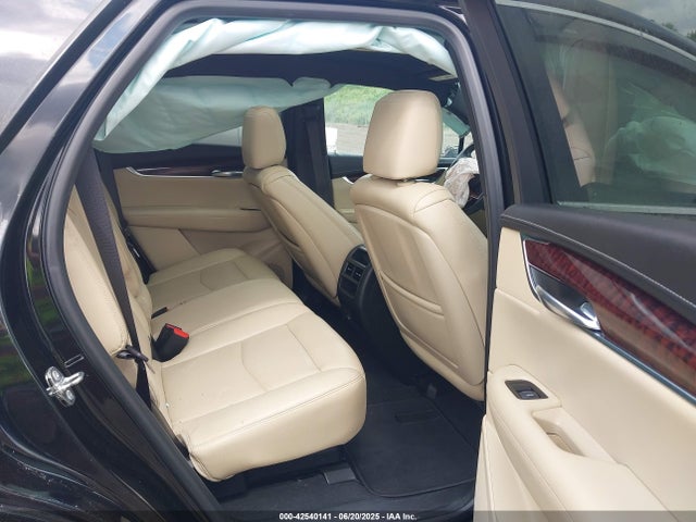 2017 CADILLAC XT5 1GYKNERS8HZ166599 Photo 7