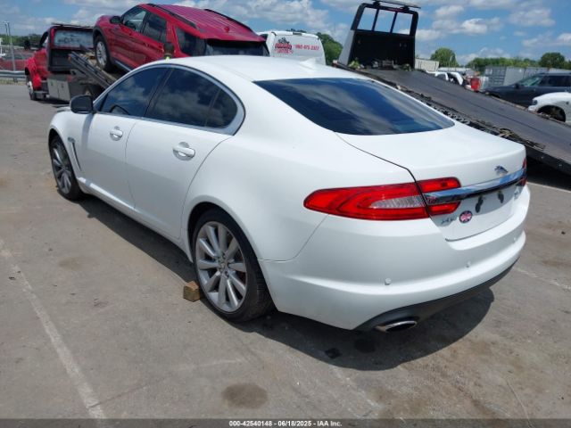 2013 JAGUAR XF SAJWJ0EF4D8S83208 Photo 2