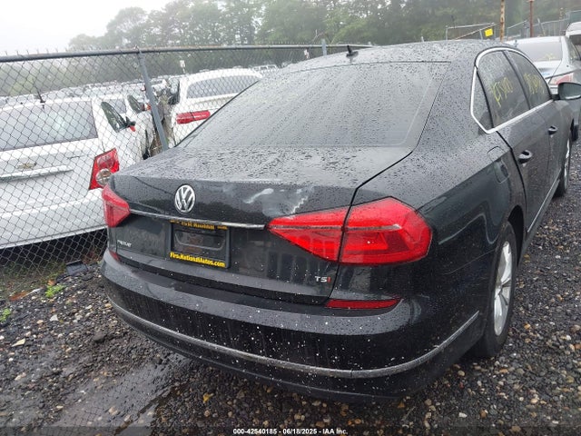 Продажа на аукционе авто 2016 Volkswagen Passat 1.8t S, vin: 1VWAT7A37GC018952, номер лота: 42540185