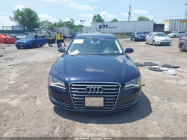 Audi A8 2014 WAURGAFD1EN002639 Image 12