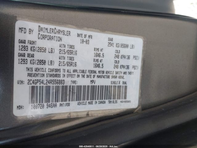 2004 CHRYSLER TOWN & COUNTRY 2C4GP54L24R556883 Photo 8