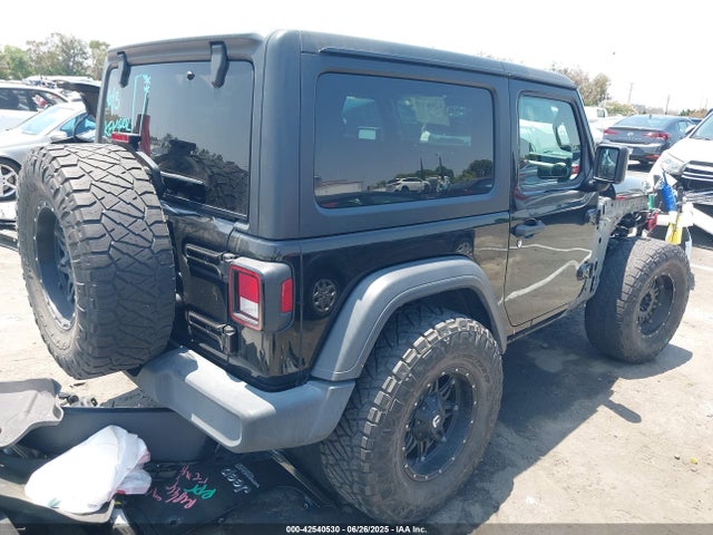 1C4GJXAN4LW137992 Jeep Wrangler