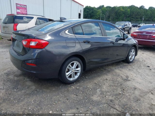 2017 CHEVROLET CRUZE 1G1BE5SM3H7186586 Photo 3