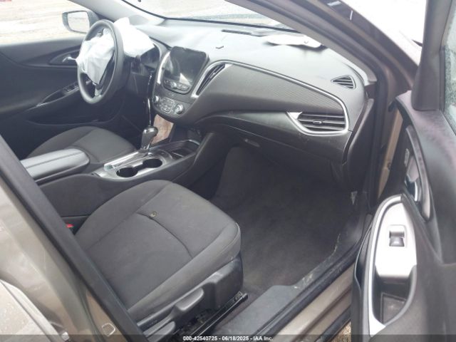 2020 CHEVROLET MALIBU 1G1ZD5STXLF016118 Photo 4