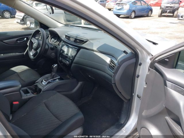 2017 NISSAN ROGUE 5N1AT2MT5HC897477 Photo 4