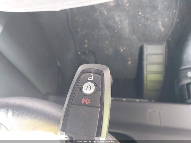 1FMCU0G6XNUB81440 Ford dragon di tc