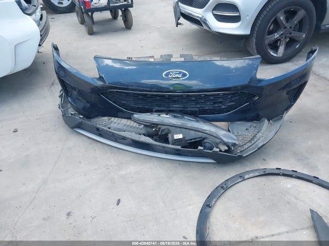 1FMCU0G6XNUB81440 Ford dragon di tc