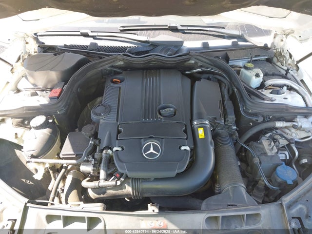 WDDGF4HBXEG220311 Mercedes-Benz C-Class