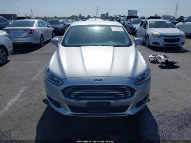 3FA6P0HD7GR124182 Ford FUSION SE