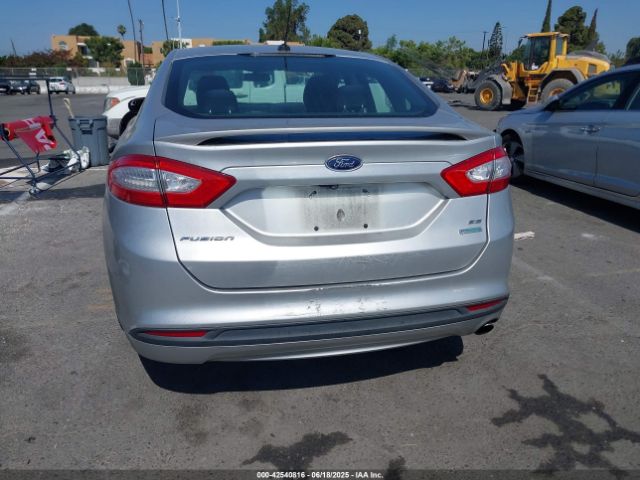 3FA6P0HD7GR124182 Ford FUSION SE