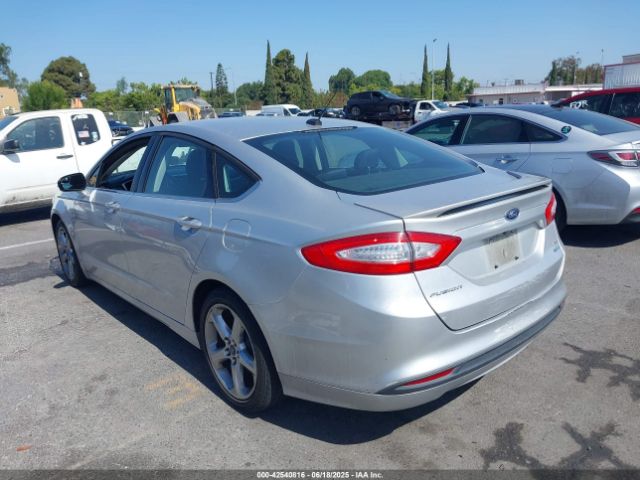 3FA6P0HD7GR124182 Ford FUSION SE
