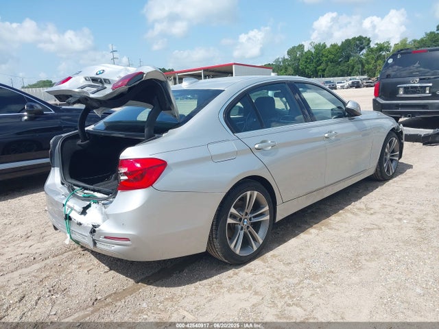 WBA8B9G33HNU53879 BMW 330I
