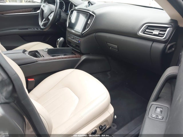 ZAM57YTA1J1294990 Maserati m156e