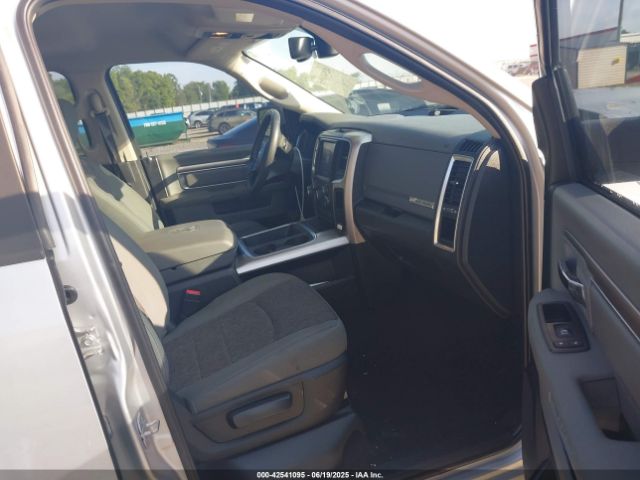 2018 RAM 1500 1C6RR7LG3JS137901 Photo 4
