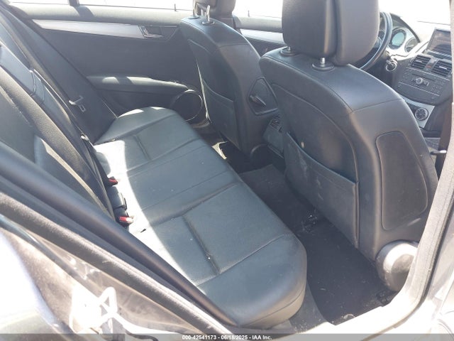 42541173 :رقم المزاد ، WDDGF81X48F079128 vin ، 2008 Mercedes-benz C 300 Luxury 4matic/sport 4matic مزاد بيع