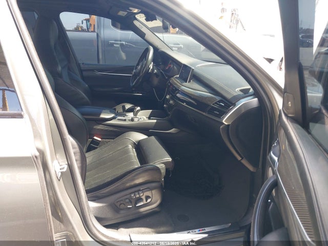 5YMKT6C33H0X20839 BMW 2017