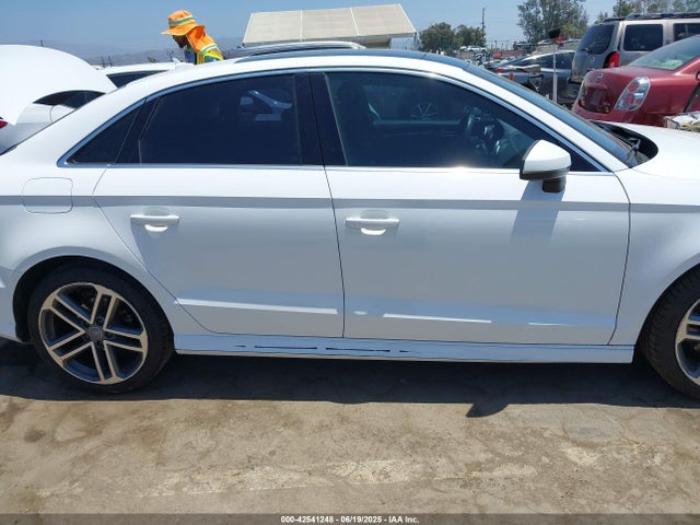 Audi 2018 2018 WAUGUGFF6J1034427 Image 13
