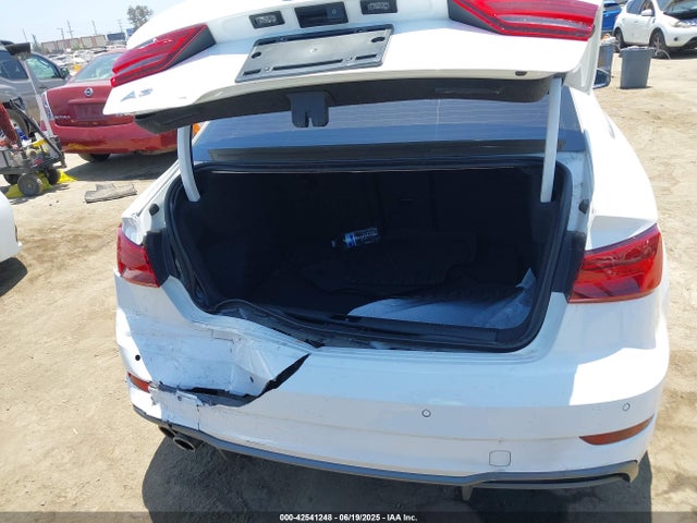 Audi 2018 2018 WAUGUGFF6J1034427 Image 16