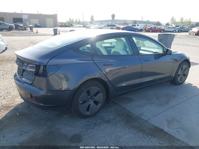 2023 TESLA MODEL 3 5YJ3E1EA3PF463915 Photo 3