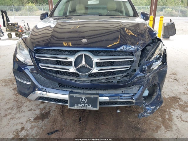4JGDA5HB2HA945373 Mercedes-Benz m276
