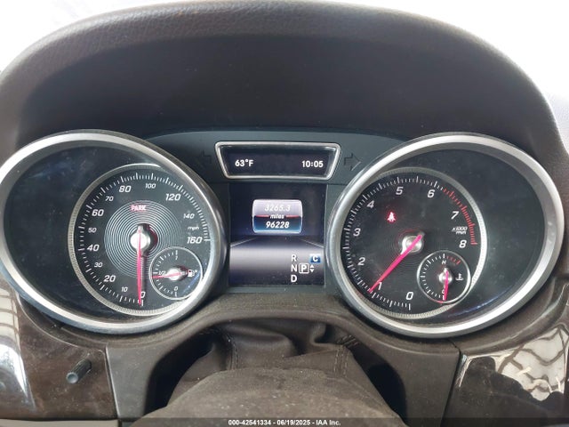 4JGDA5HB2HA945373 Mercedes-Benz m276
