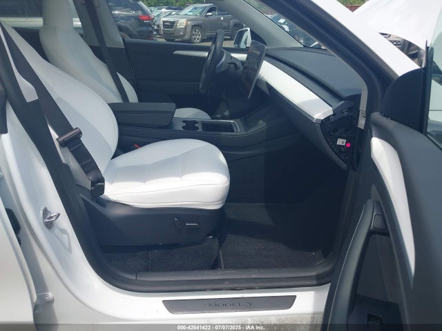 7SAYGDEE8PA096711 Tesla 2023