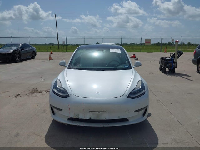 5YJ3E1EA6KF486503 Tesla 2019