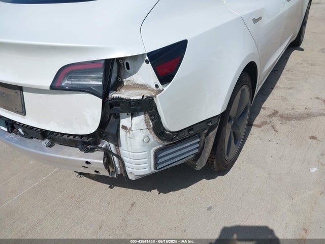 5YJ3E1EA6KF486503 Tesla 2019