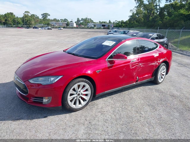 2015 TESLA MODEL S 5YJSA1H28FFP67882 Photo 1
