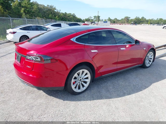 2015 TESLA MODEL S 5YJSA1H28FFP67882 Photo 3