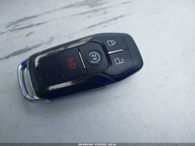 5LMCJ1A93FUJ00925 Lincoln 2015