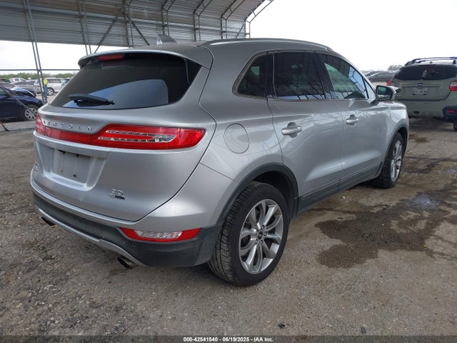 5LMCJ1A93FUJ00925 Lincoln 2015