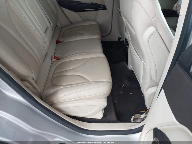 5LMCJ1A93FUJ00925 Lincoln 2015