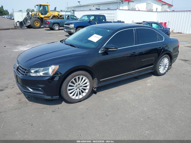 1VWBT7A32GC017597 Volkswagen 2016