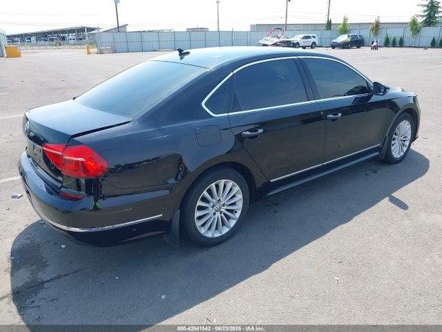 1VWBT7A32GC017597 Volkswagen 2016