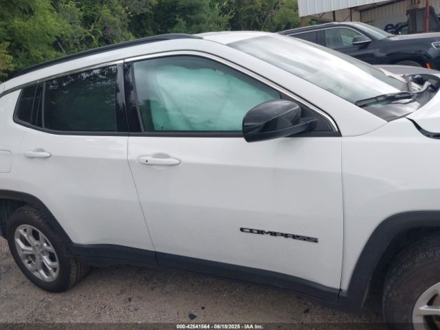 3C4NJDBN9RT100598 Jeep 2024