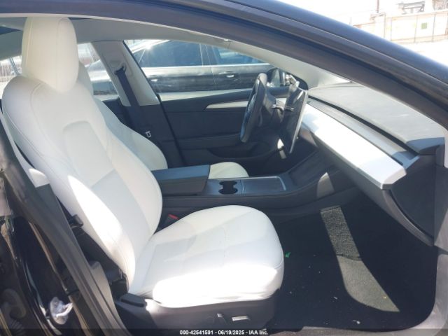 2022 TESLA MODEL 3 5YJ3E1EA7NF373647 Photo 4